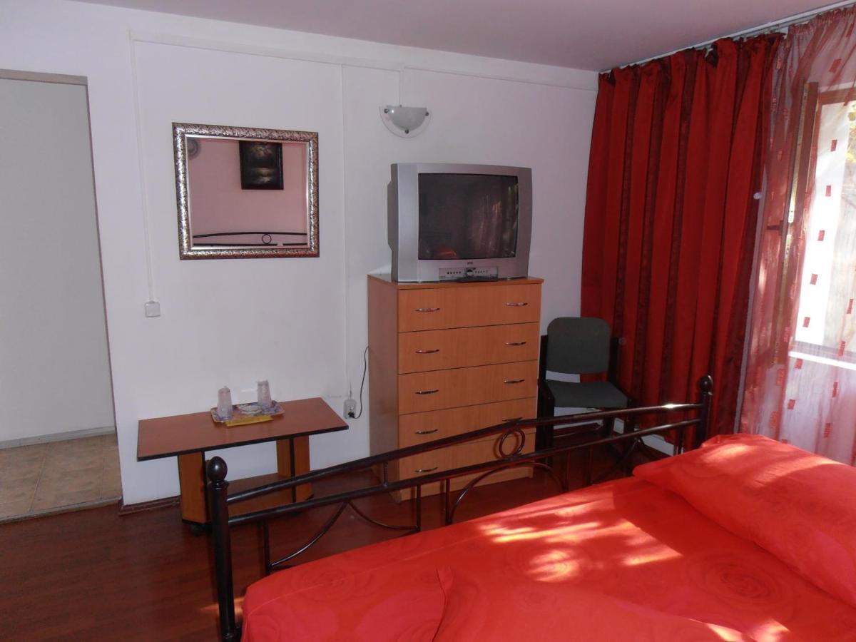 Pensiunea Sans Rival Iasi Kamer foto